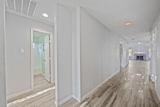 9626 Winter Bloom Ln in Houston, TX - Foto de edificio - Building Photo