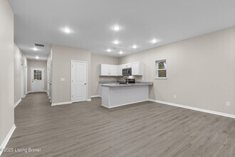 3200 Maldon Ct in Louisville, KY - Building Photo - Building Photo