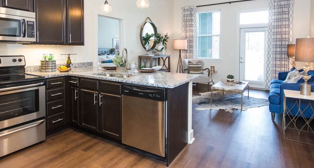 The Luxe at Indian Lake Village in Hendersonville, TN - Foto de edificio