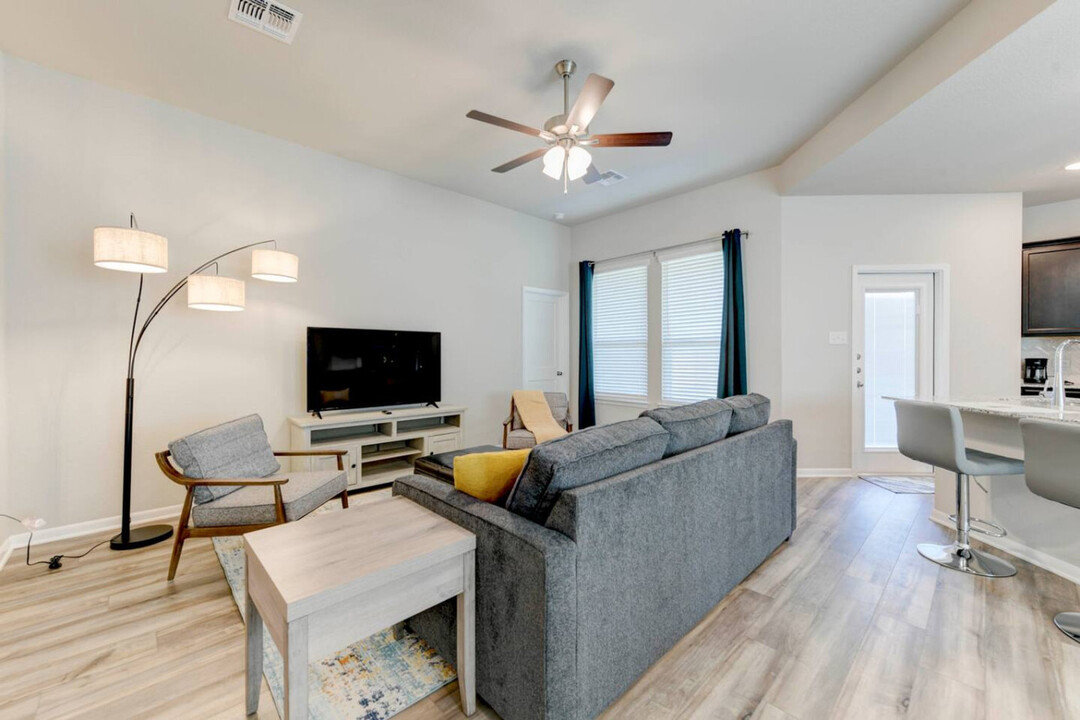 2713 Fox River Dr in Temple, TX - Building Photo