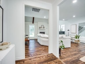 6 Summer Sprig Rd in Spring, TX - Foto de edificio - Building Photo