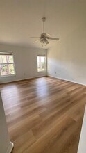 5138 Mayfair Park Ct in Tampa, FL - Building Photo - Building Photo