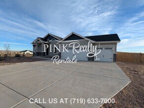 1672 E Purcell Blvd in Pueblo West, CO - Building Photo - Building Photo