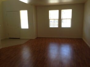 2322 N Rock Creek Dr in Los Banos, CA - Building Photo - Building Photo