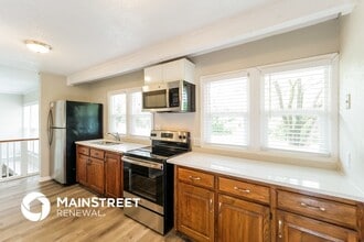 208 E 165th St in Belton, MO - Foto de edificio - Building Photo