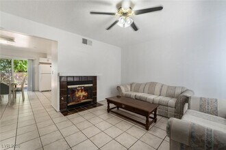 4302 Lynnann in Las Vegas, NV - Building Photo - Building Photo