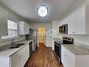 3318 Diamond Ct in Murfreesboro, TN - Foto de edificio - Building Photo