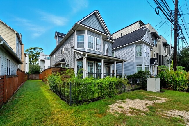 property at 2111 Beall St