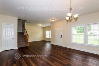 13025 Blaze Manor Ln in Charlotte, NC - Foto de edificio - Building Photo