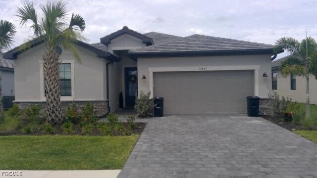 13845 Pine Lodge Ln in Ft. Myers, FL - Building Photo