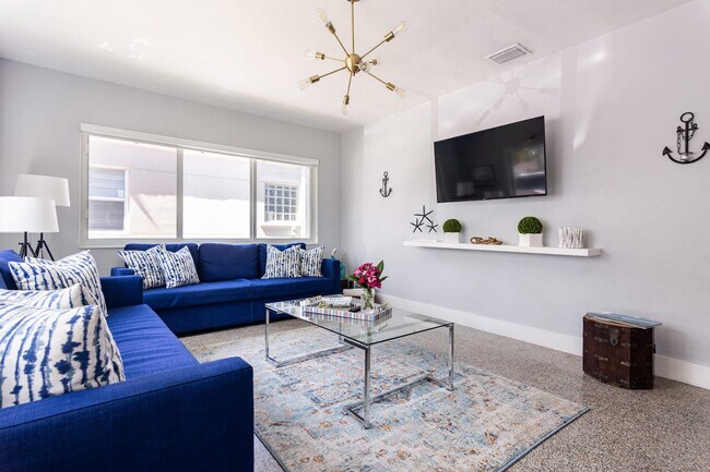 927 N 17th Ave in Hollywood, FL - Building Photo - Building Photo