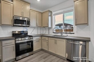 260 Teton Ranch Wy in Patterson, CA - Foto de edificio - Building Photo