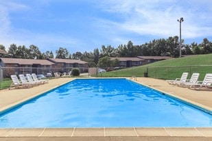 The Reserve at Opelika in Opelika, AL - Building Photo