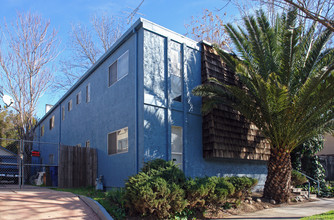 1709 W St in Sacramento, CA - Building Photo - Building Photo