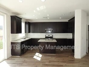 3048 Ivy Creek Ln in Roseville, CA - Building Photo - Building Photo