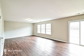 1339 Green Turf Ln in Elgin, SC - Building Photo - Building Photo