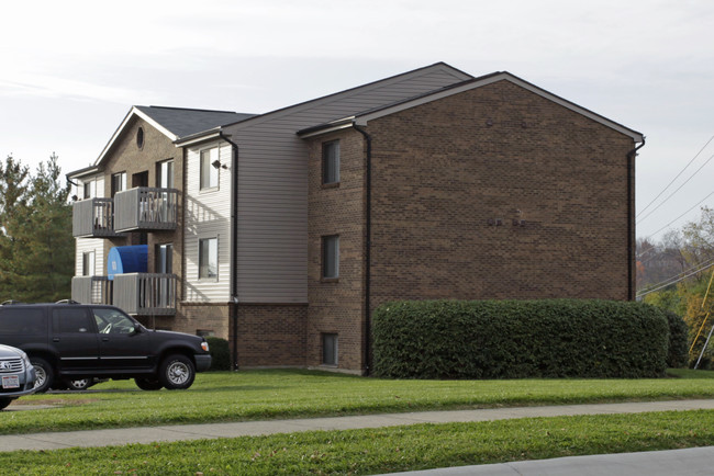 Woodridge Knoll in Fairfield, OH - Building Photo - Building Photo