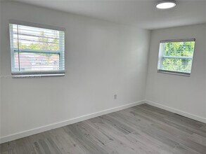 6960 NW 2nd Ct in Miami, FL - Building Photo - Building Photo