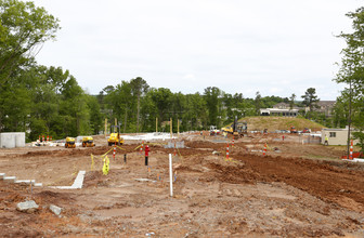 Greenfield Commons in Chapel Hill, NC - Foto de edificio - Building Photo