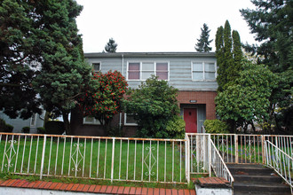 4515 N Interstate Ave in Portland, OR - Building Photo - Building Photo