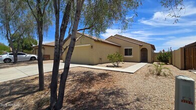 23827 W Yavapai St in Buckeye, AZ - Foto de edificio - Building Photo