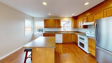 1308 Biggs St in Wasco, OR - Building Photo - Building Photo