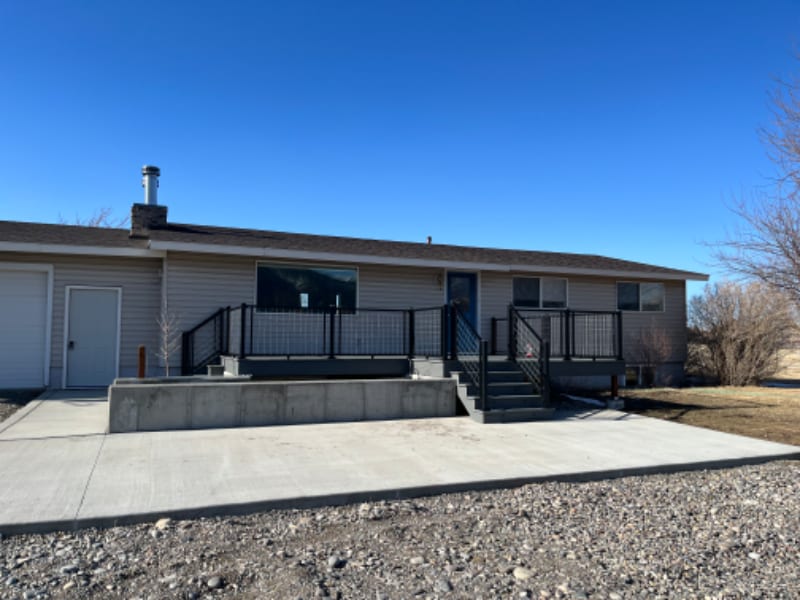 145 Sunset Dr in Livingston, MT - Building Photo