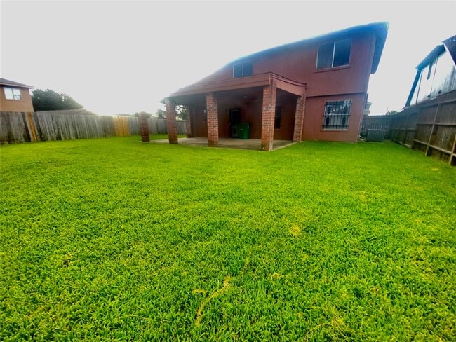property at 6527 River Bluff Dr