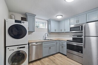 8150 Ames Way in Arvada, CO - Building Photo - Building Photo