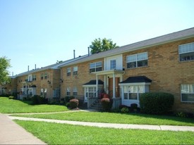 Governor's Square Apartments