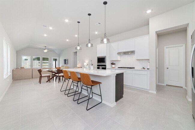 549 Sand Branch Dr in Conroe, TX - Building Photo - Building Photo