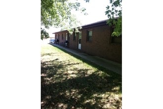 1441-1455 Woodland Dr in Mount Zion, IL - Building Photo - Building Photo