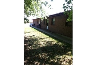 1441-1455 Woodland Dr in Mount Zion, IL - Building Photo - Building Photo