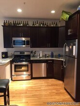 23 Washburn St, Unit 2 in Boston, MA - Building Photo - Building Photo
