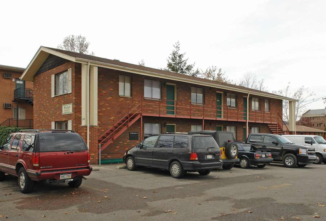 Oxford Apartments in Huntington, WV - Building Photo