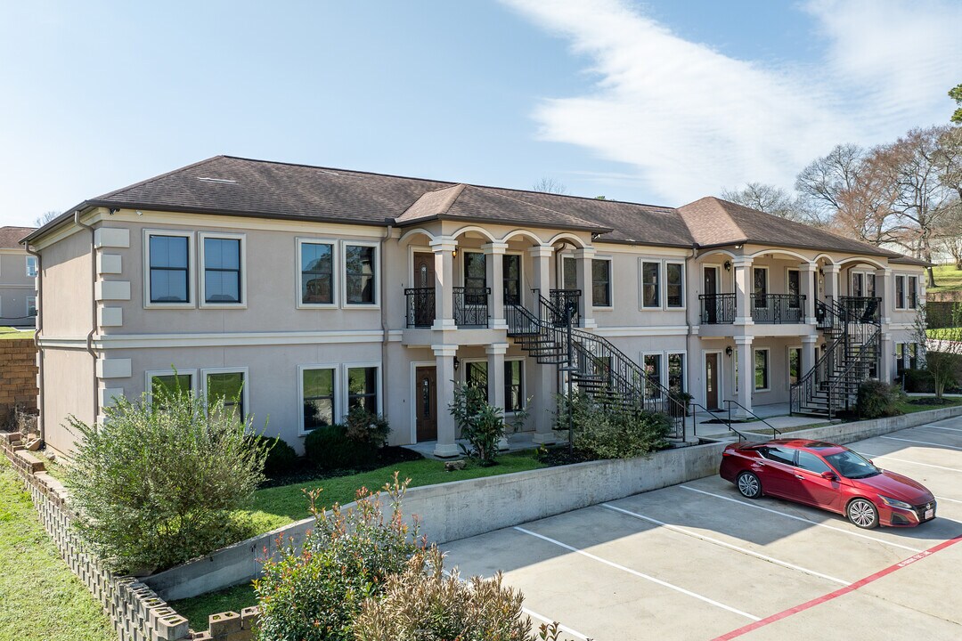 Presidential Shores in Willis, TX - Foto de edificio