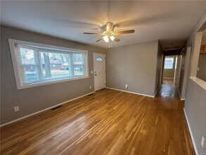 1652 Oliveto Ln in Hazelwood, MO - Building Photo - Building Photo