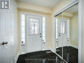 409 Hobbs Crescent in Milton, ON - Building Photo - Building Photo