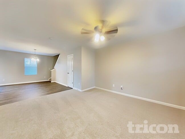 1517 Waylon Ave in Gastonia, NC - Foto de edificio - Building Photo