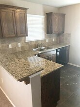 12321 Edison Dr in Oklahoma City, OK - Building Photo - Building Photo