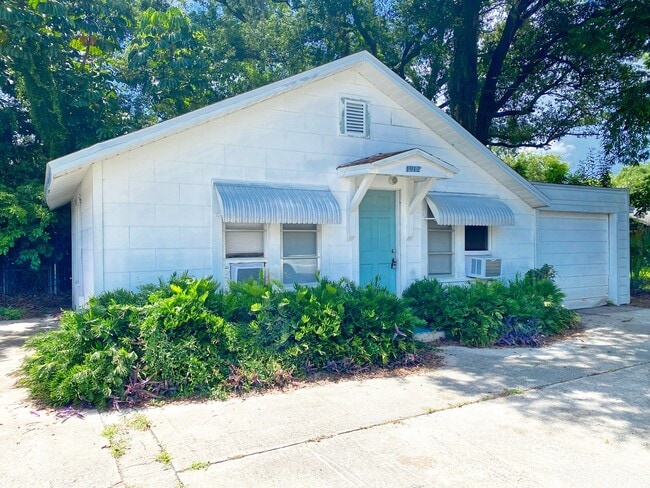 property at 1912 Chamberlin St