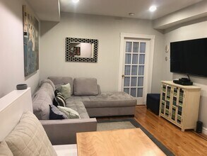 815 Willow Ave in Hoboken, NJ - Building Photo - Building Photo