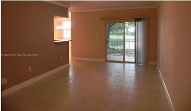 160 SW 117th Terrace in Pembroke Pines, FL - Building Photo - Building Photo