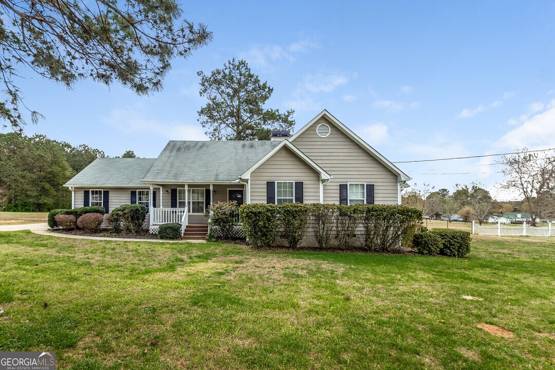 126 Country Meadows Ct in Mcdonough, GA - Foto de edificio