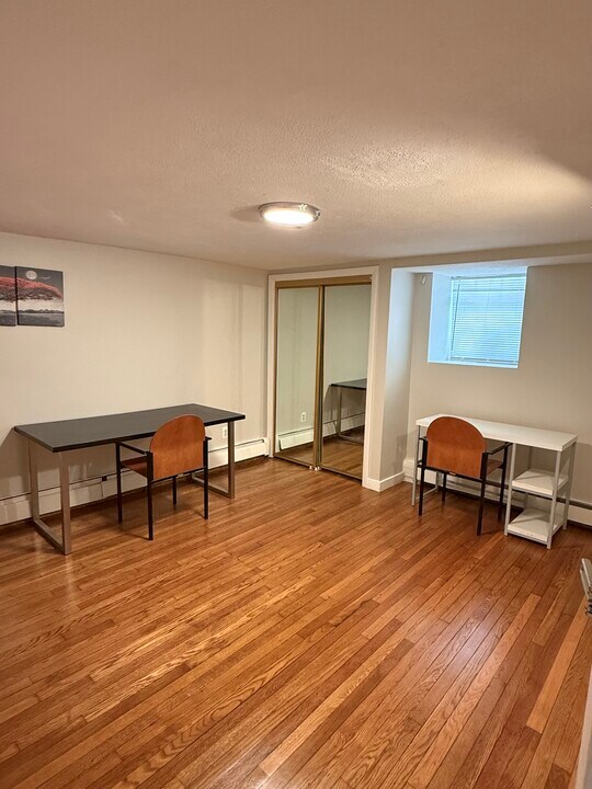 84 Thorndike St, Unit B in Cambridge, MA - Building Photo
