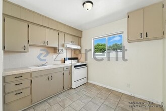 132 W 18th St in Merced, CA - Building Photo - Building Photo