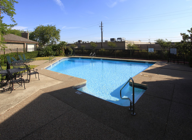 Brandywine Condominiums in Austin, TX - Foto de edificio - Building Photo