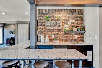 Park at Clear Lake in Houston, TX - Foto de edificio - Interior Photo