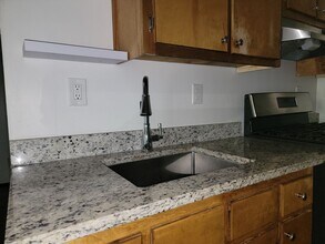 3203 E Point St in Atlanta, GA - Building Photo - Building Photo
