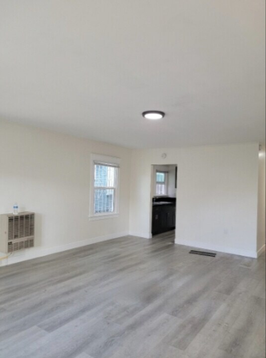 436 E 16th St in Long Beach, CA - Building Photo